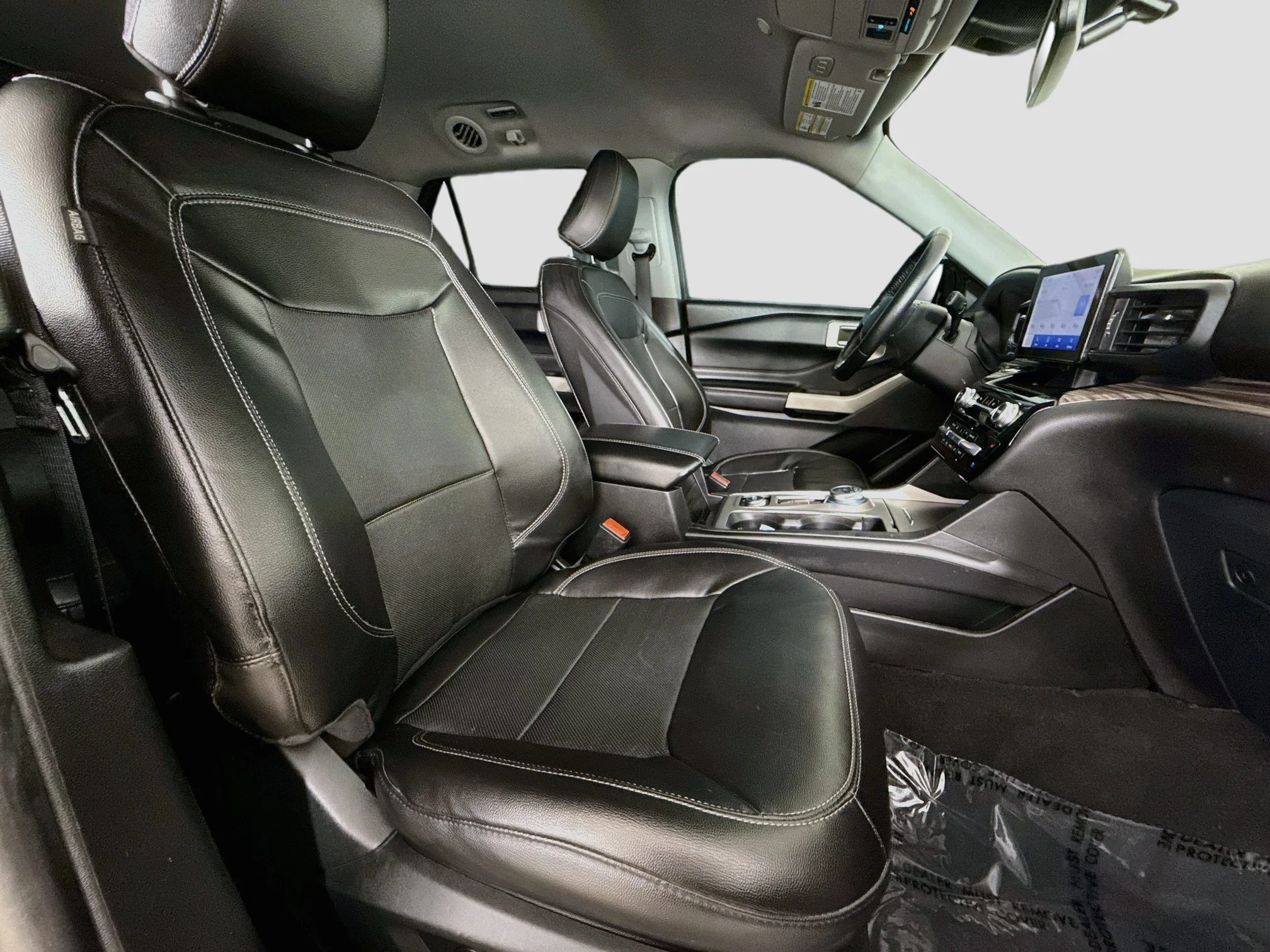 Used 2023 Gray Ford Limited image 30