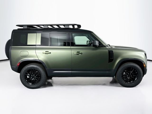 New 2026 Green Land Rover S image 4