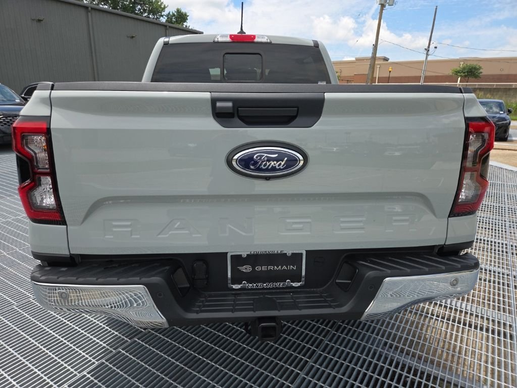 Used 2024 Cactus Ford Lariat image 4