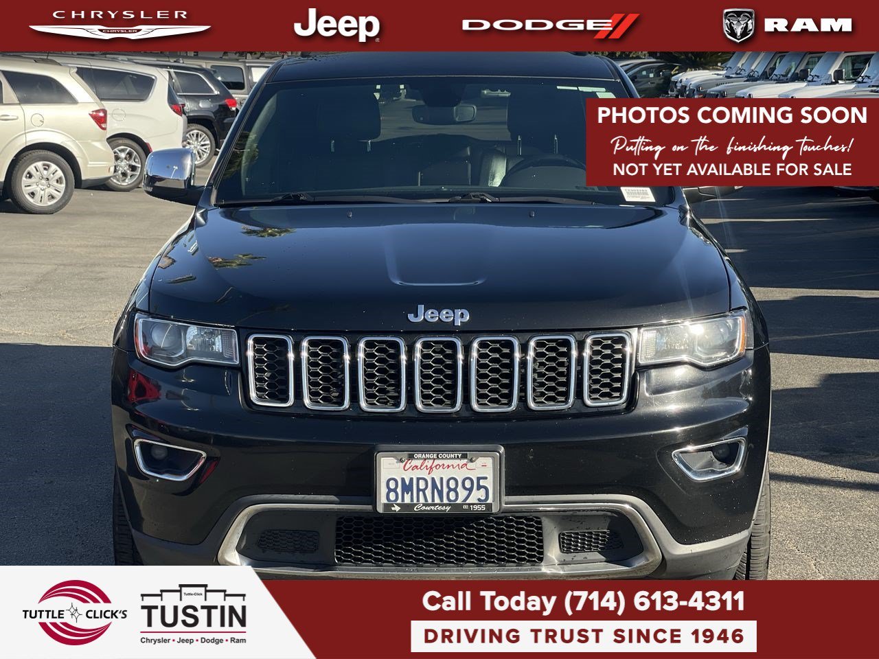 Used 2018 Diamond Black Crystal Pearlcoat Jeep Limited image 1