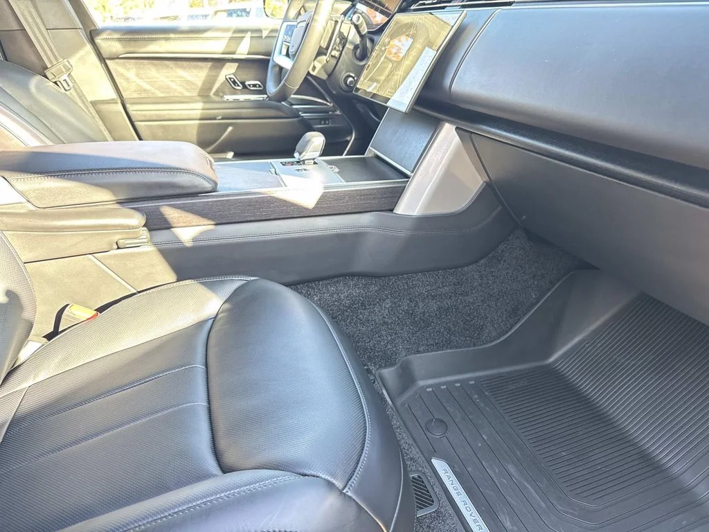 2025 Land Rover Range Rover SE - Photo 7