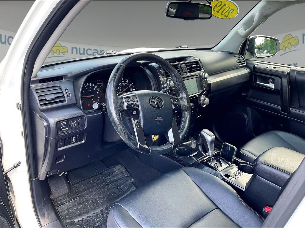 Used 2019 White Toyota SR5 image 8