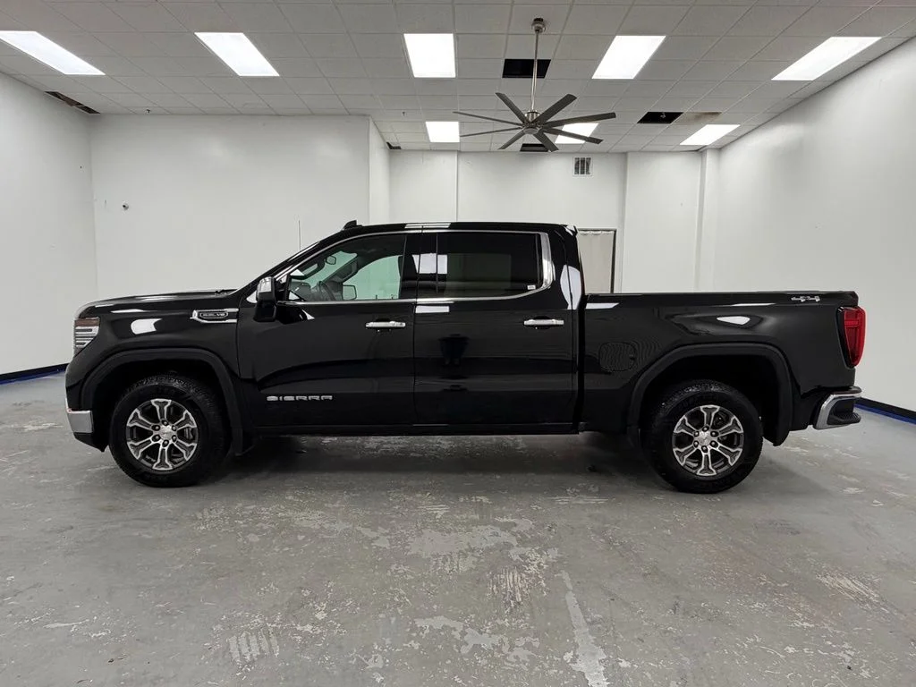 Used 2025 Black GMC SLT image 4