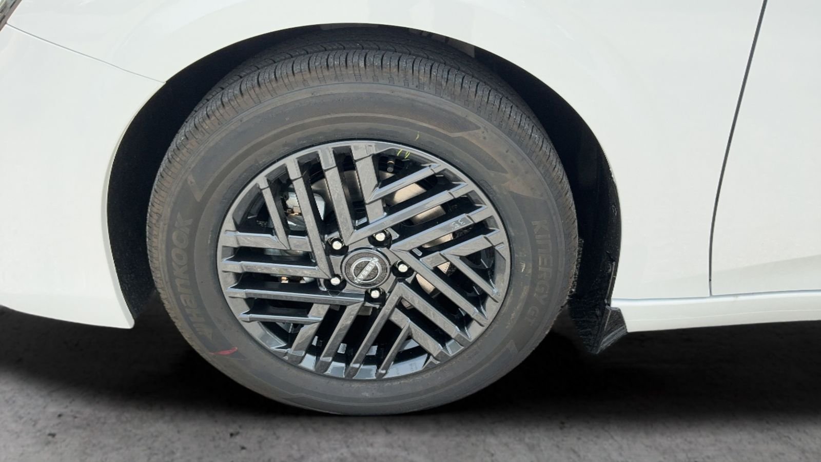 New 2027 White Nissan SV image 40