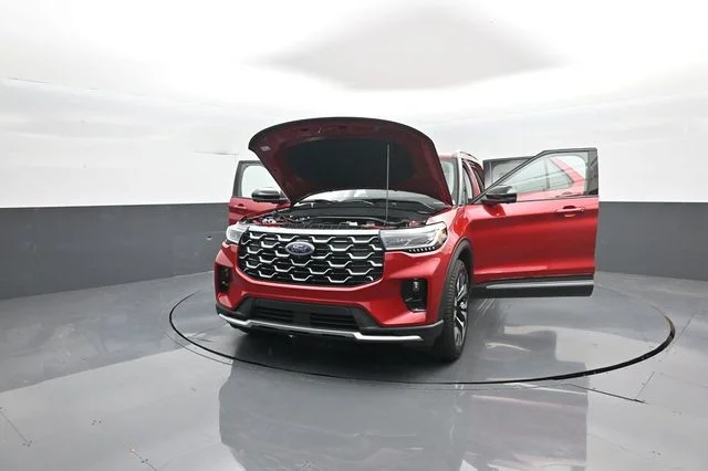 New 2026 Rapid Red Metallic Tinted Clearcoat Ford Platinum™ image 46