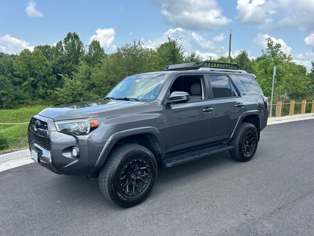 Used 2018 Magnetic Gray Metallic Toyota SR5 image 1