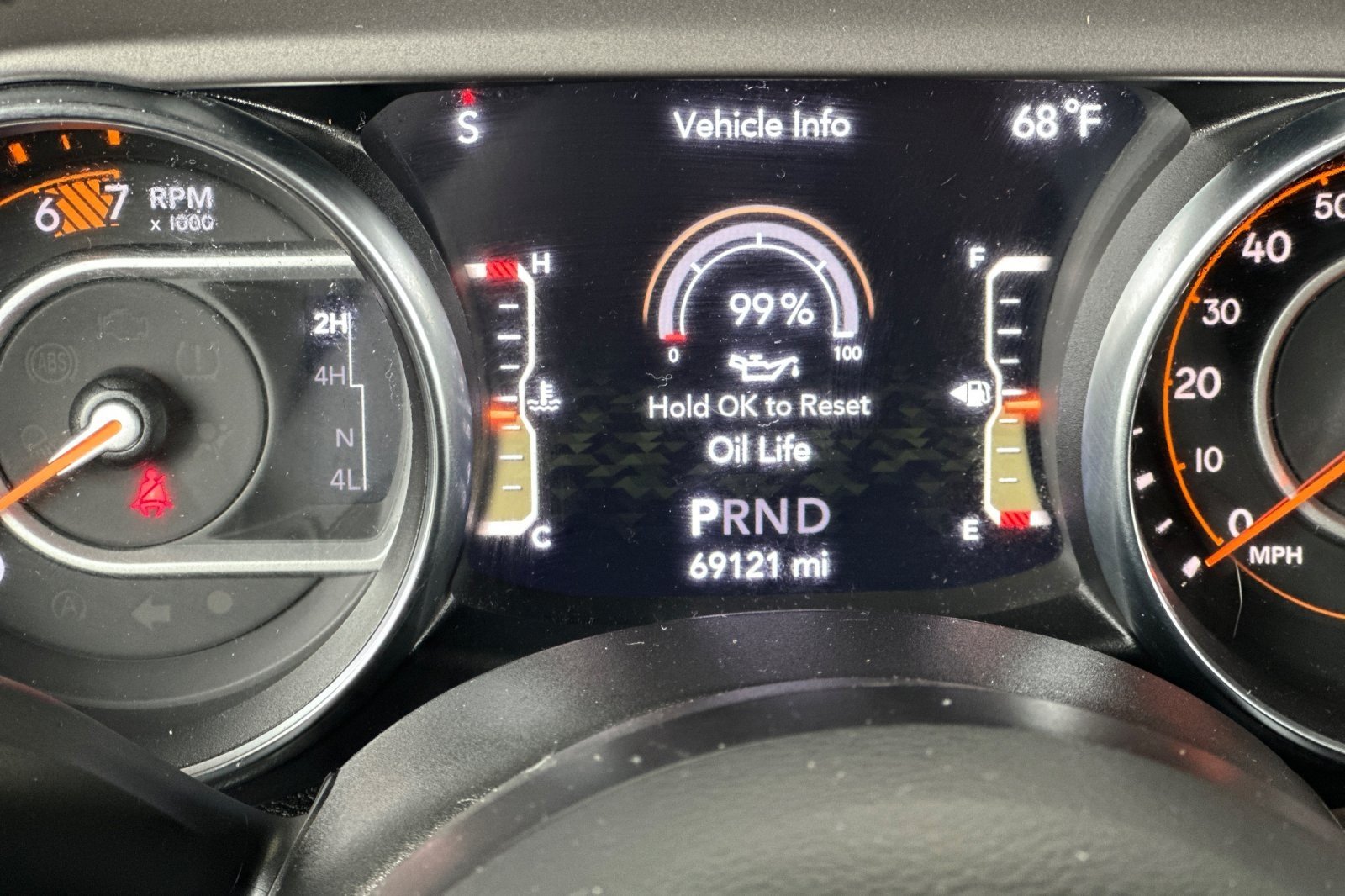 Used 2019 BLACK Jeep Sport image 24