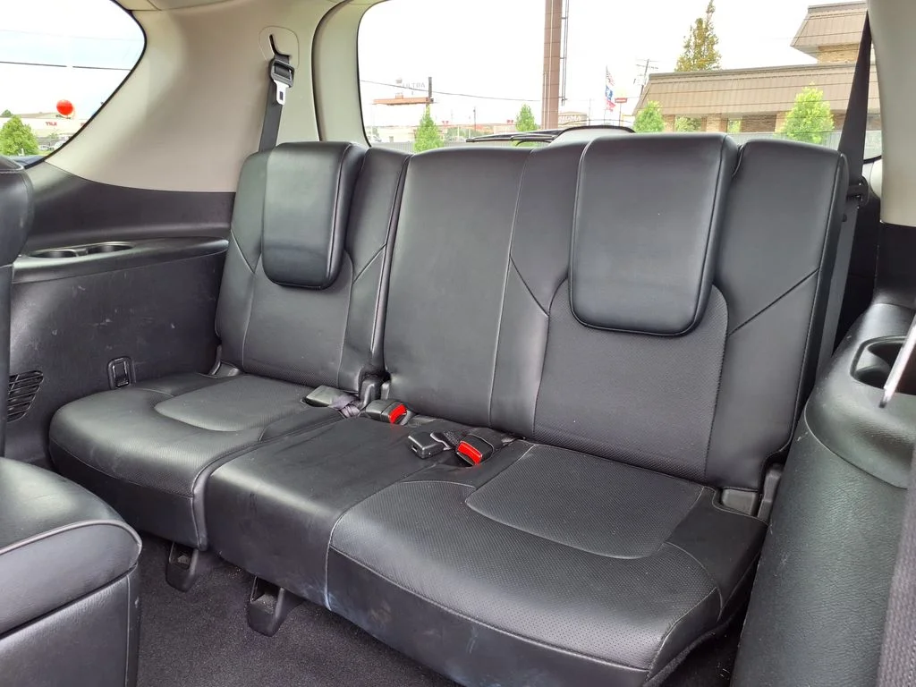 Used 2019 Black INFINITI LUXE image 23