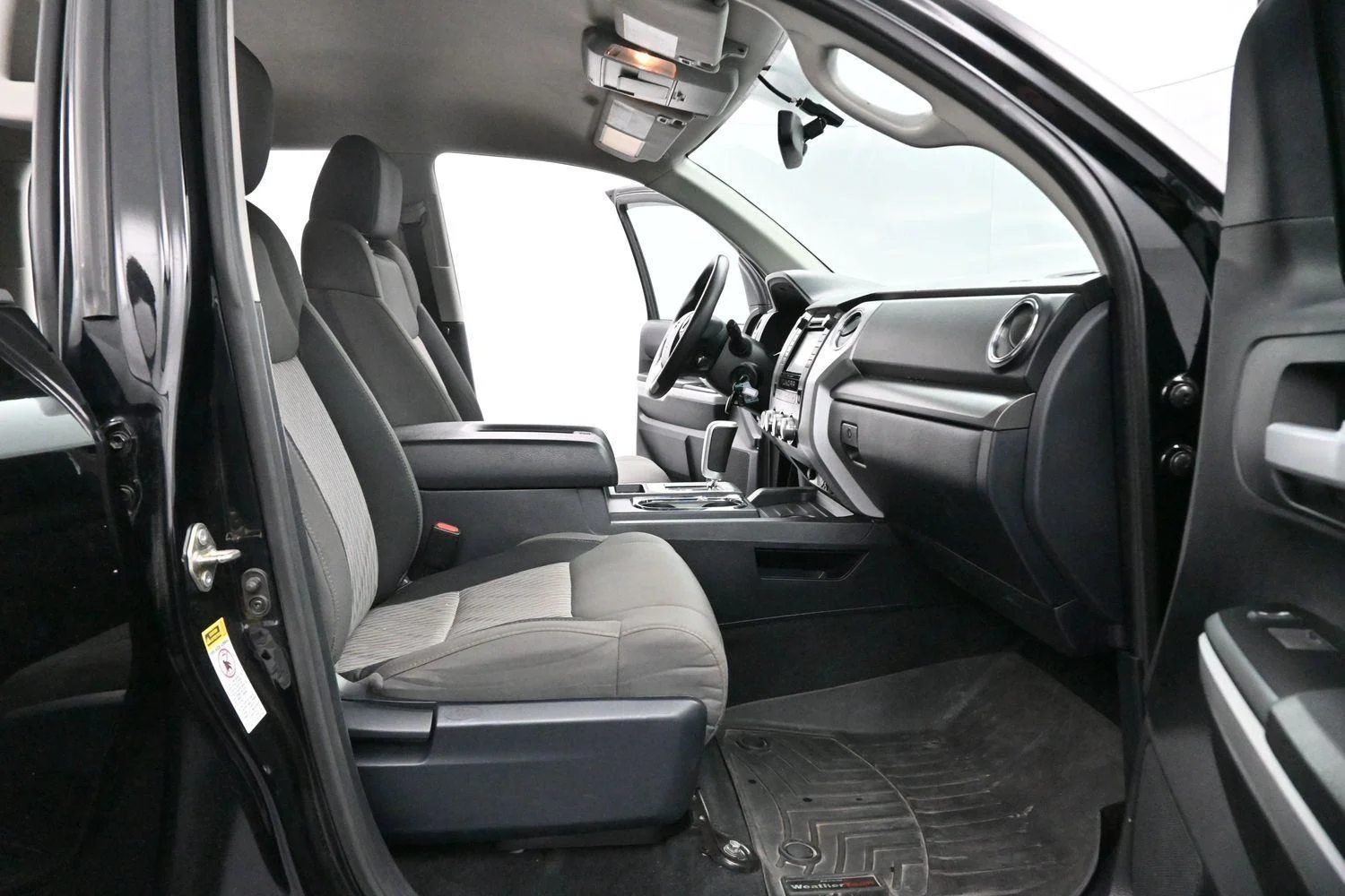 Used 2017 Black Toyota SR5 image 27