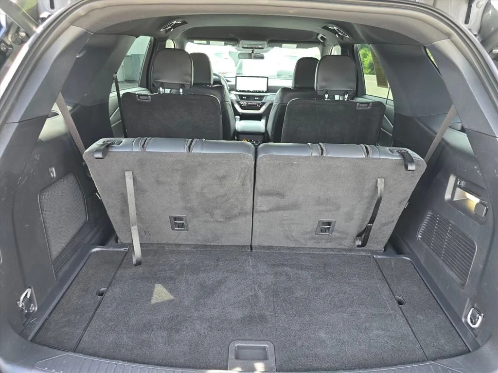 Used 2025 Gray Ford ST-Line image 26