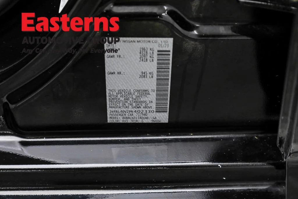 Used 2023 Black Nissan 2.5 SV image 34