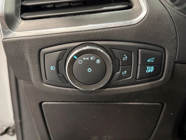 Used 2022 Silver Ford Titanium image 11