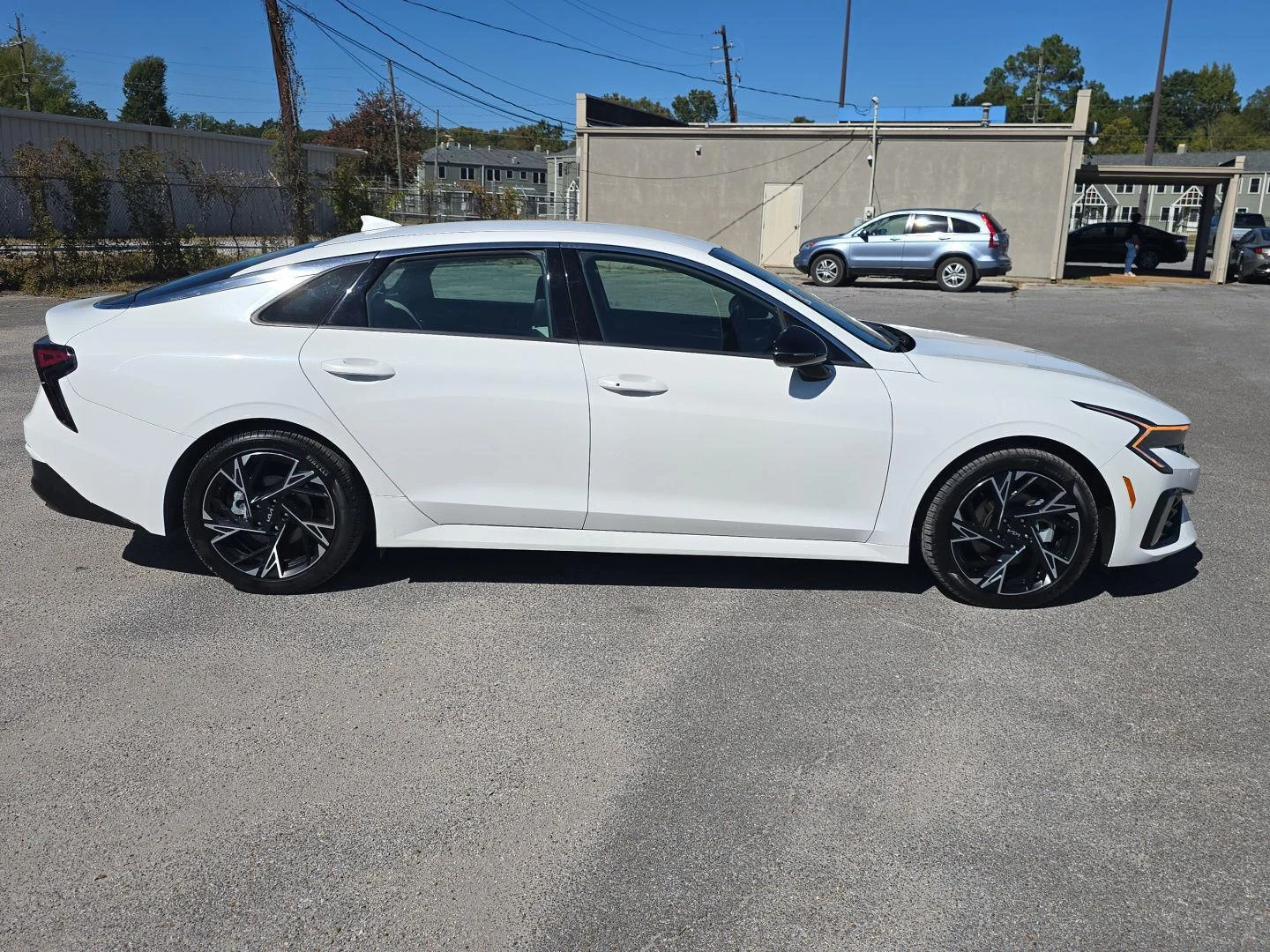 Used 2025 Snow White Pearl Kia GT-Line image 2