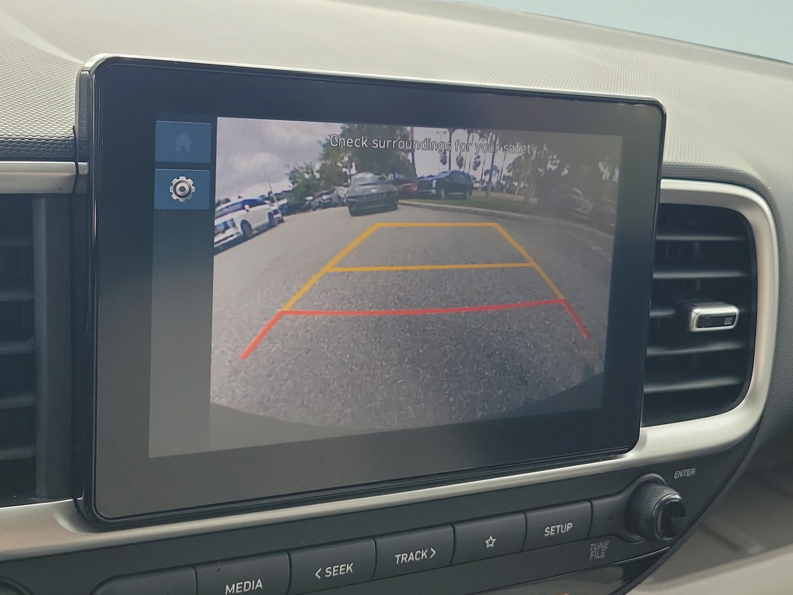 Used 2025 Ultimate Red Hyundai SEL image 29