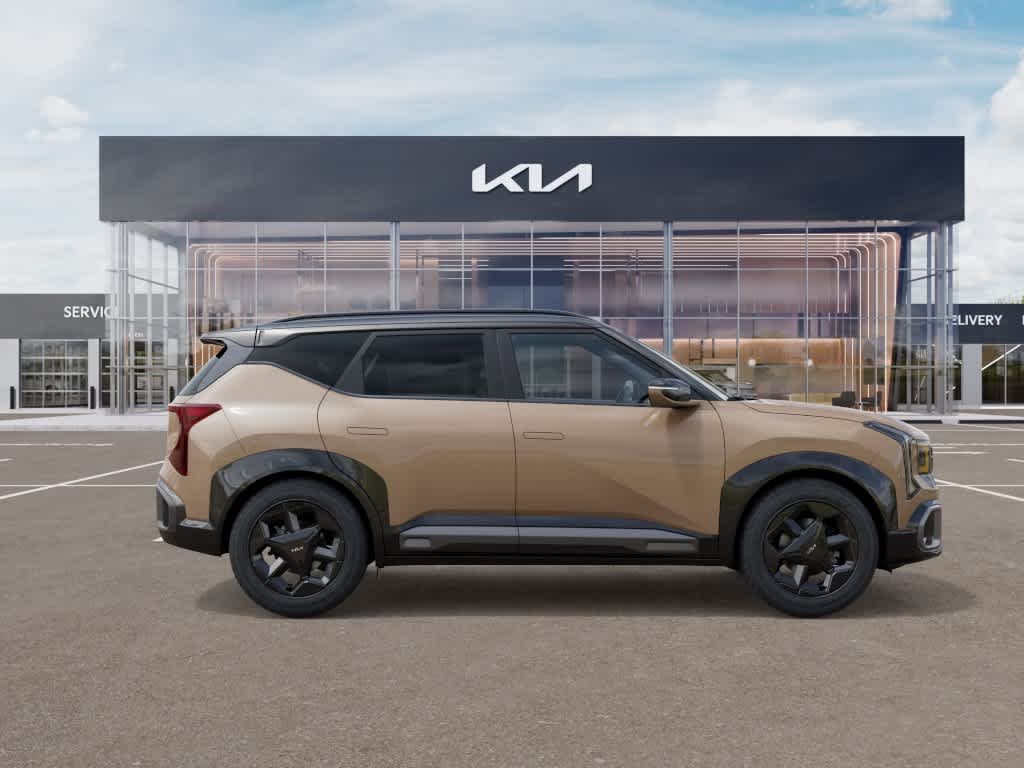 New 2027 Terrain Brown / Black Roof Kia X-Line S image 7