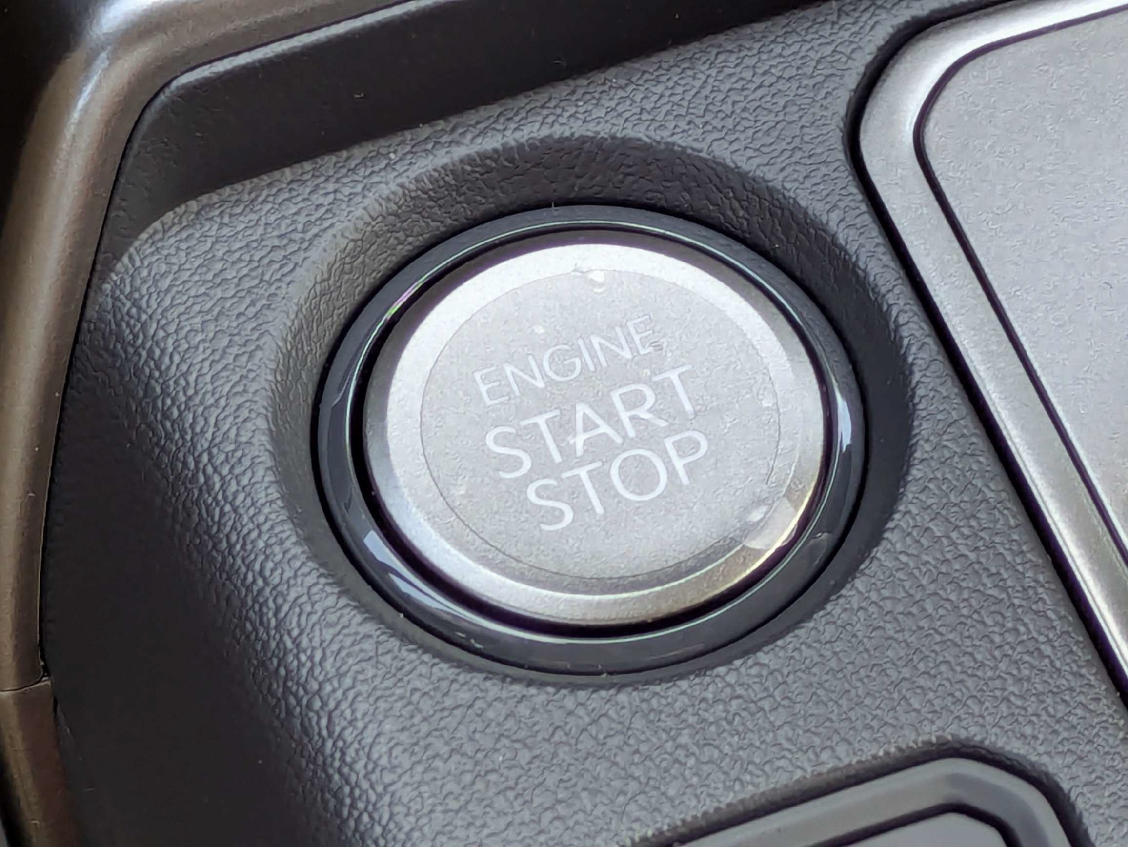 New 2027 Ivory Silver Kia LX image 33