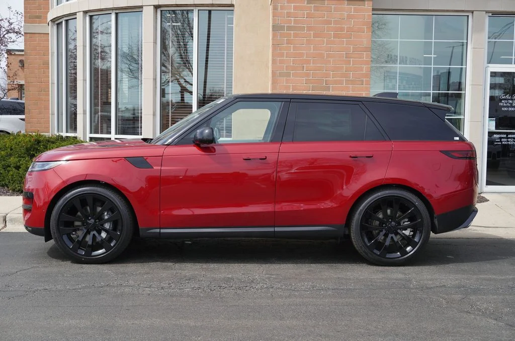 New 2026 Firenze Red Land Rover SE image 2