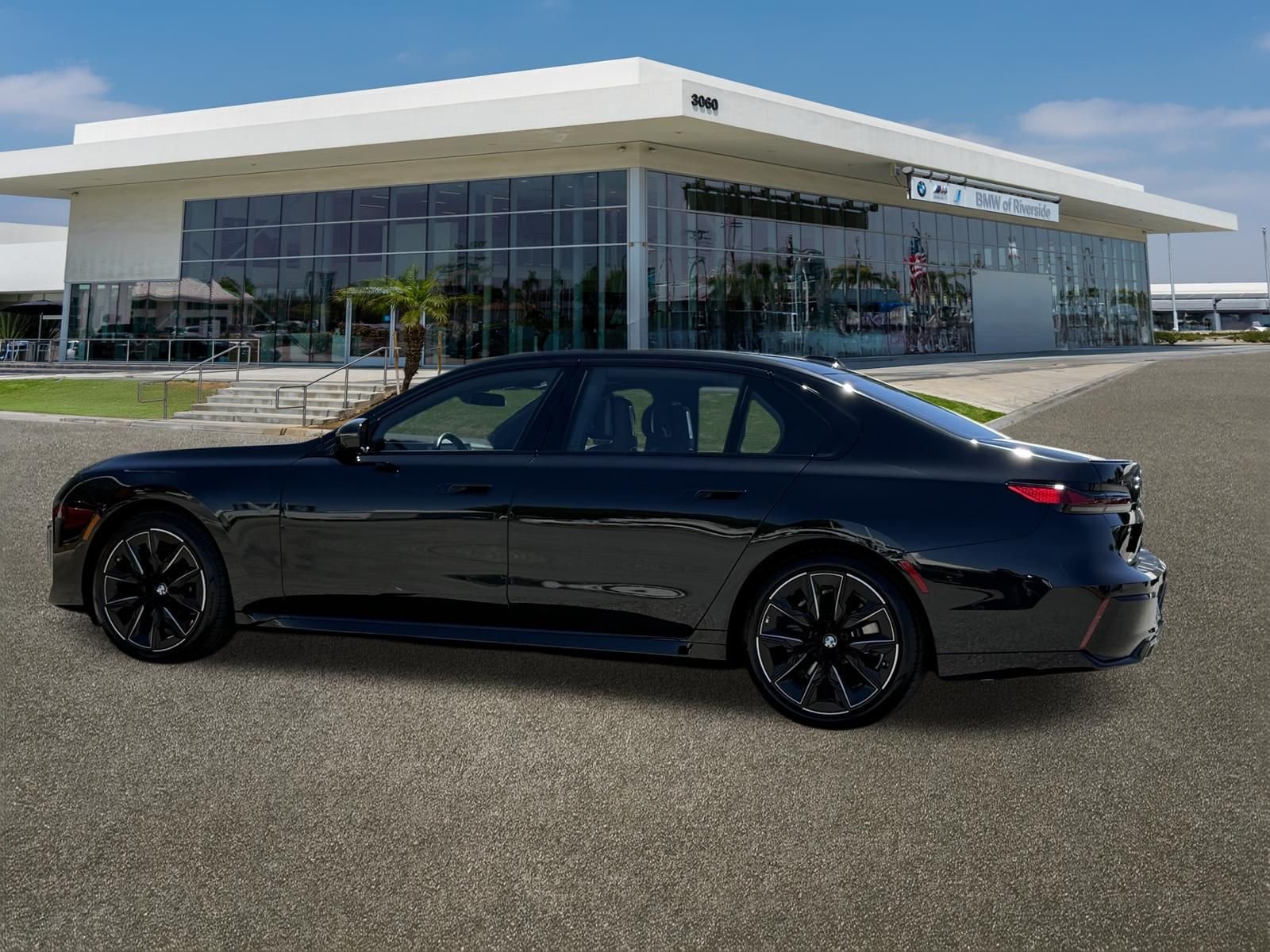 Used 2026 Black Sapphire Metallic BMW 740i image 7