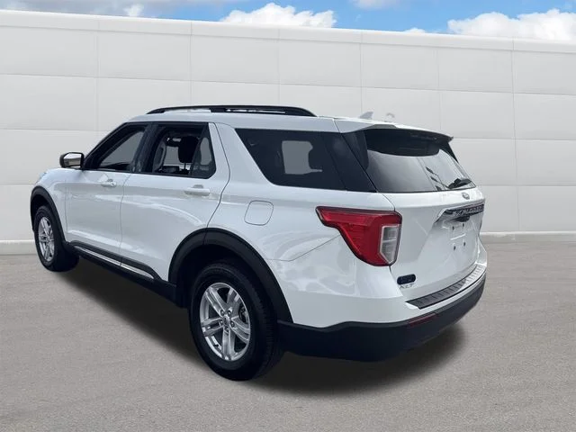 Used 2022 White Ford XLT image 4