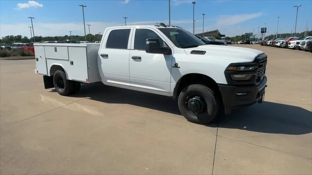 New 2026 Bright White Clear-Coat Exterior Paint RAM Tradesman image 3