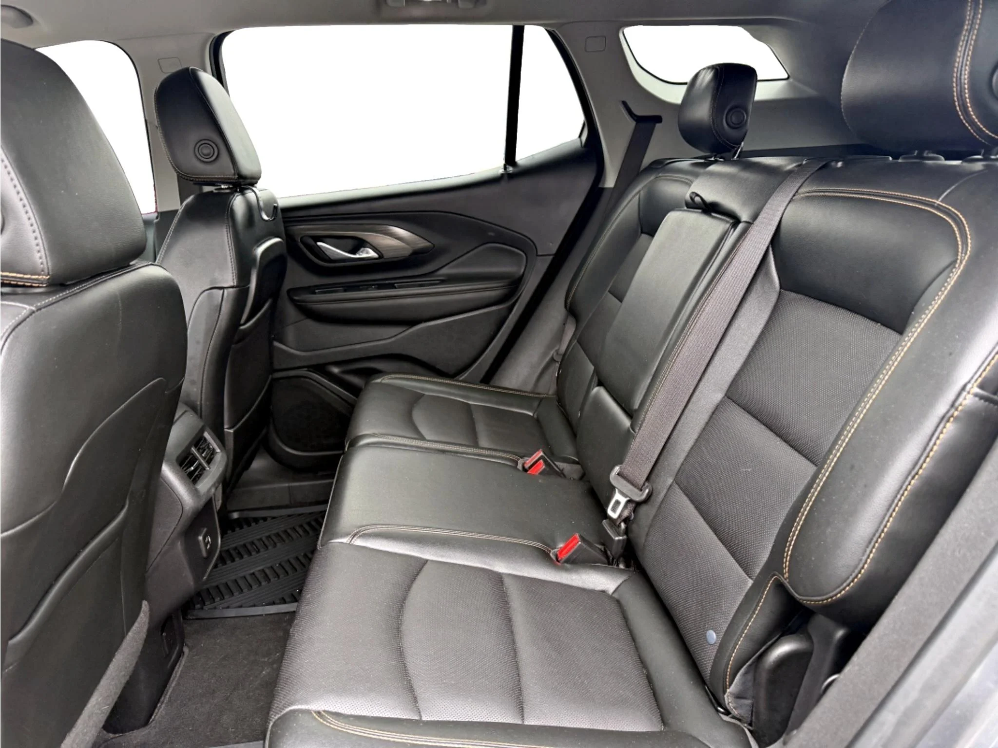 Used 2020 Satin Steel Metallic GMC SLT image 14