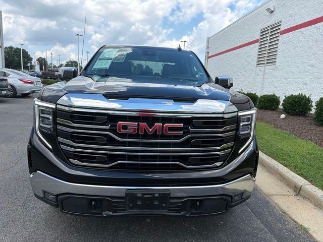 Used 2025 Black GMC SLT image 2