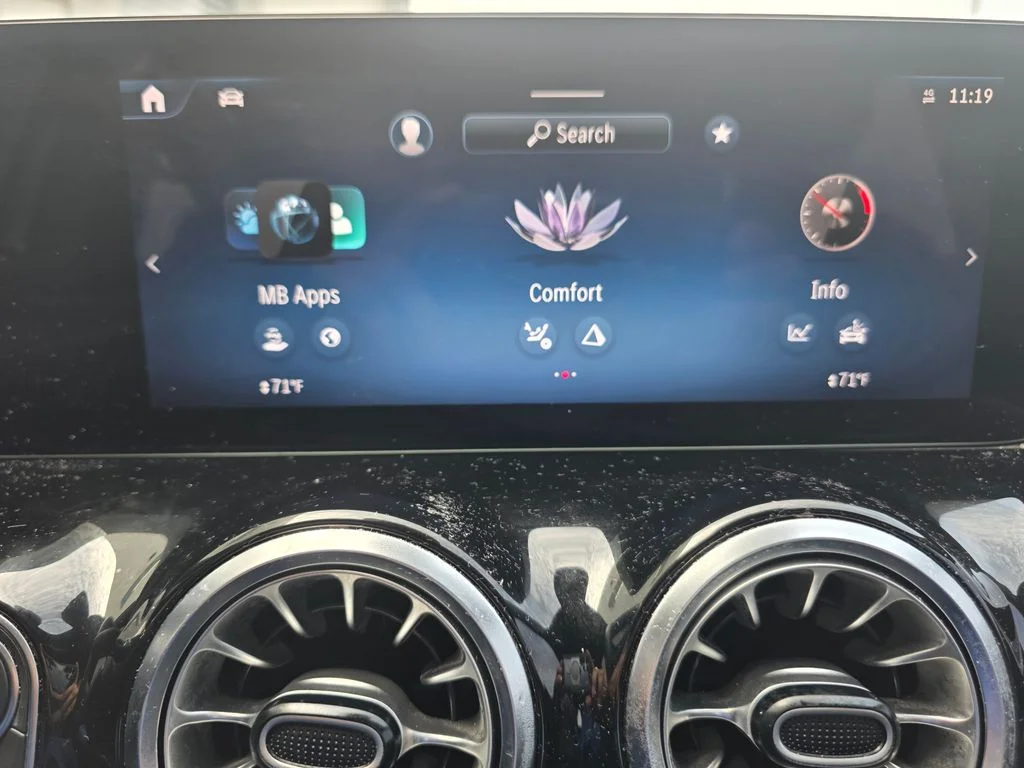 Used 2024 Black Mercedes-Benz GLA 250 image 22