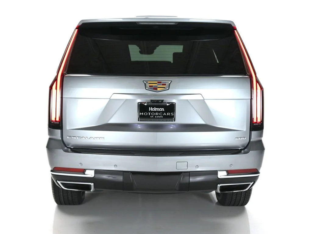 Used 2025 Silver Metallic Cadillac  image 5