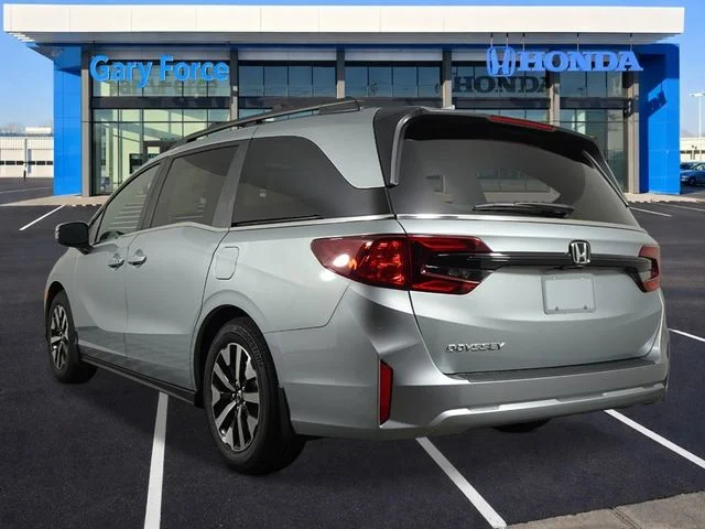 New 2026 Solar Silver Metallic Honda EX-L image 3