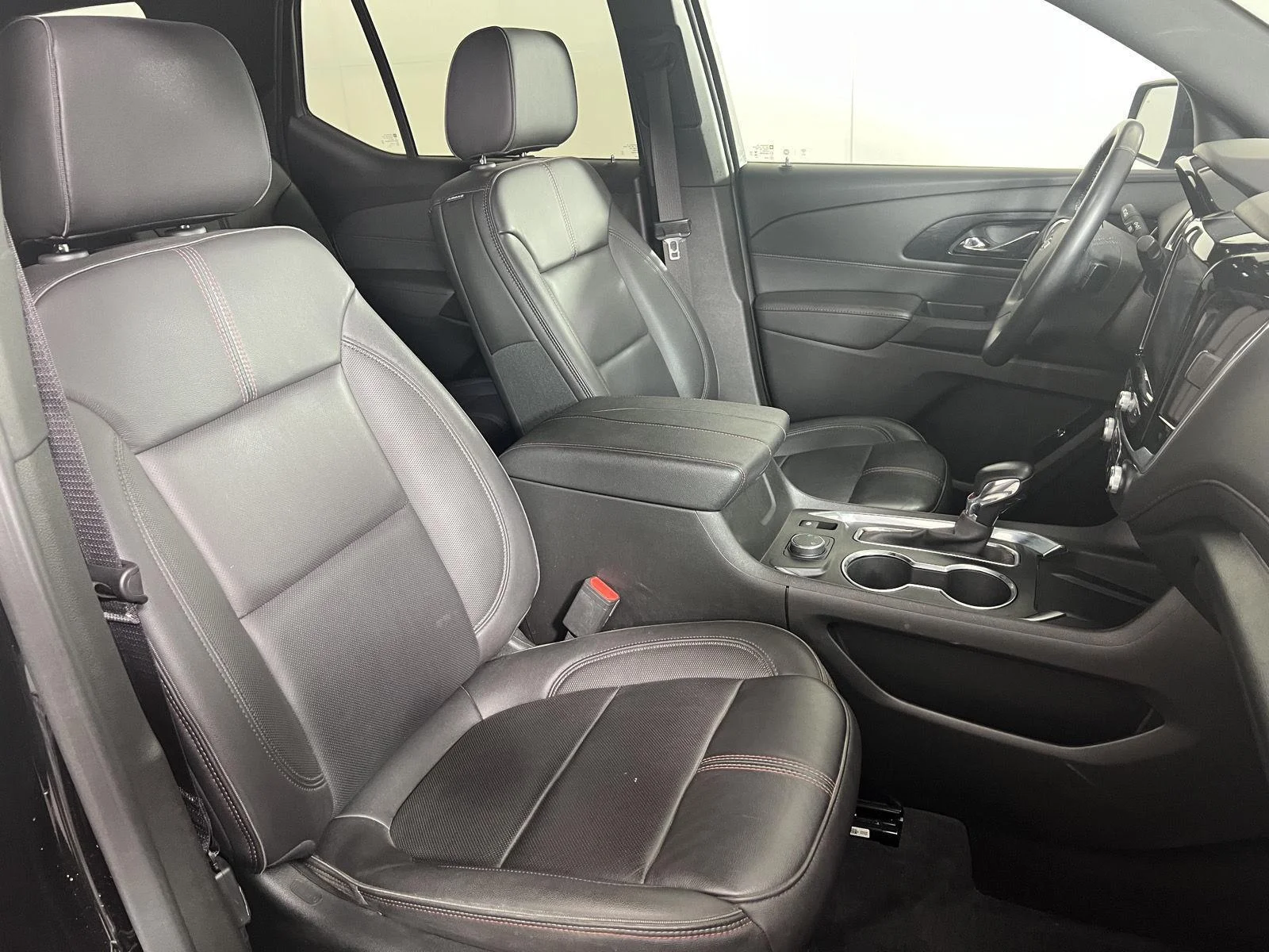Used 2023 Black Metallic Chevrolet RS image 25