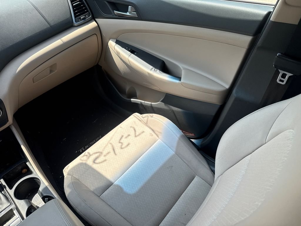 Used 2017 Beige Hyundai Sport image 13