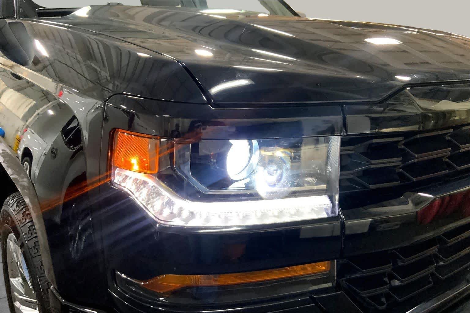 Used 2017 Black Chevrolet Custom image 28