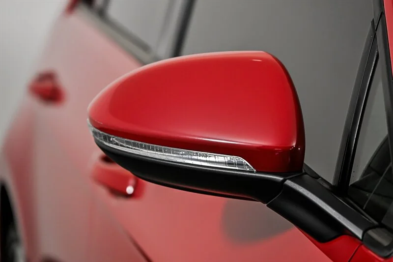 Used 2020 Tornado Red Volkswagen SE image 5