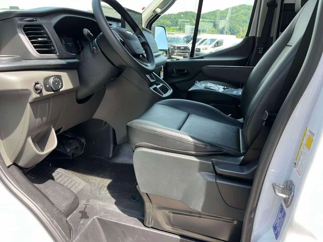 New 2027 White Ford HR CARGO AWD image 23