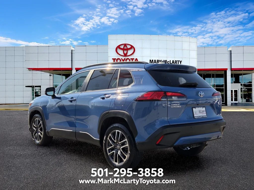 Used 2026 Blue Toyota XLE image 3