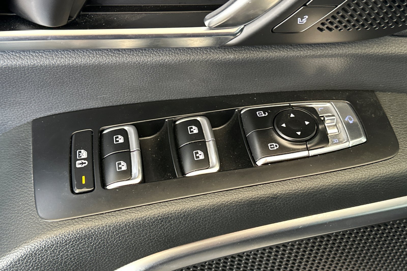 Used 2025 Gray Kia SX-Prestige X-Line image 12