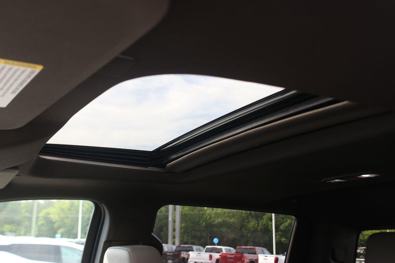 Used 2022 Northsky Blue Metallic Chevrolet LTZ image 35