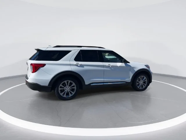 Used 2020 White Ford XLT image 7