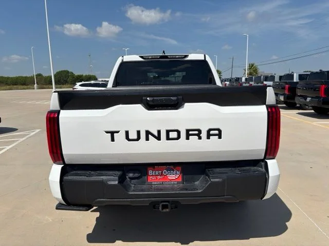 Used 2025 White Toyota SR5 image 5