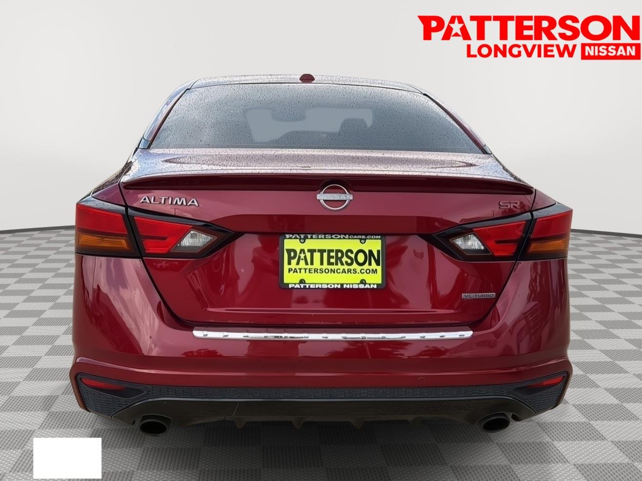 Used 2023 Scarlet Ember Tintcoat Nissan 2.0 SR image 3