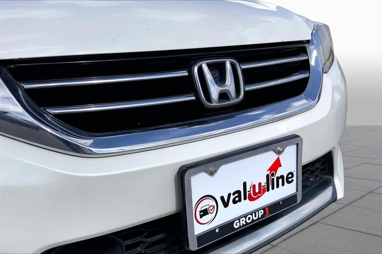 Used 2013 White Orchid Pearl Honda Touring image 29