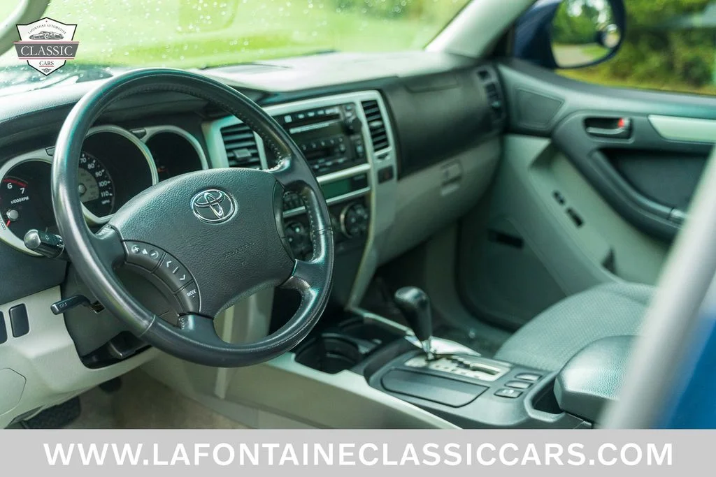 Used 2003  Toyota SR5 Sport image 3