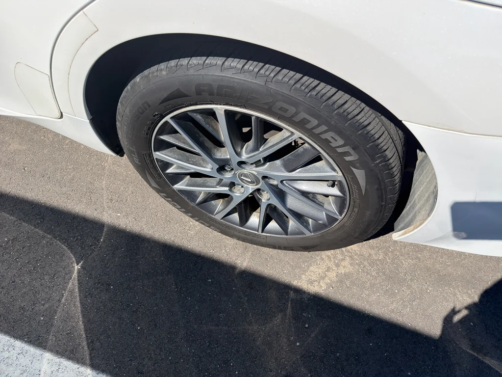 Used 2016 Eminent White Pearl Lexus Base image 5