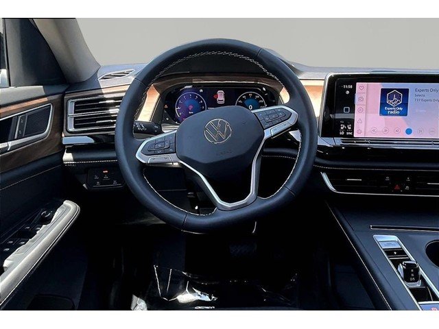 New 2026 Deep Black Pearl Volkswagen 2.0T SE image 8