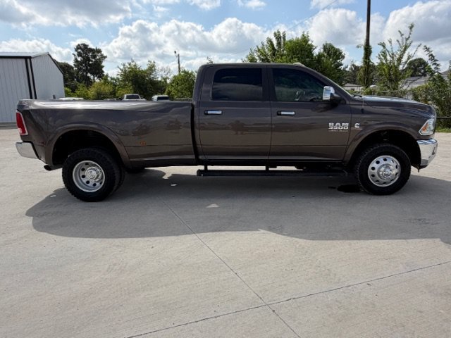Used 2018 RV Match Walnut Brown Metallic Clearcoat Ram Laramie image 6