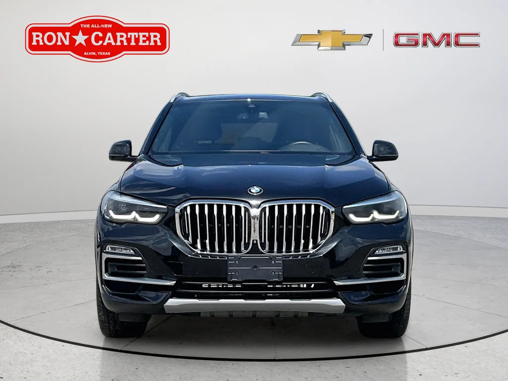 Used 2020 Black BMW sDrive40i image 2