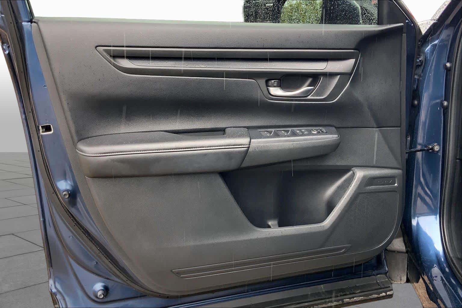 2023 Honda CR-V LX - Photo 21