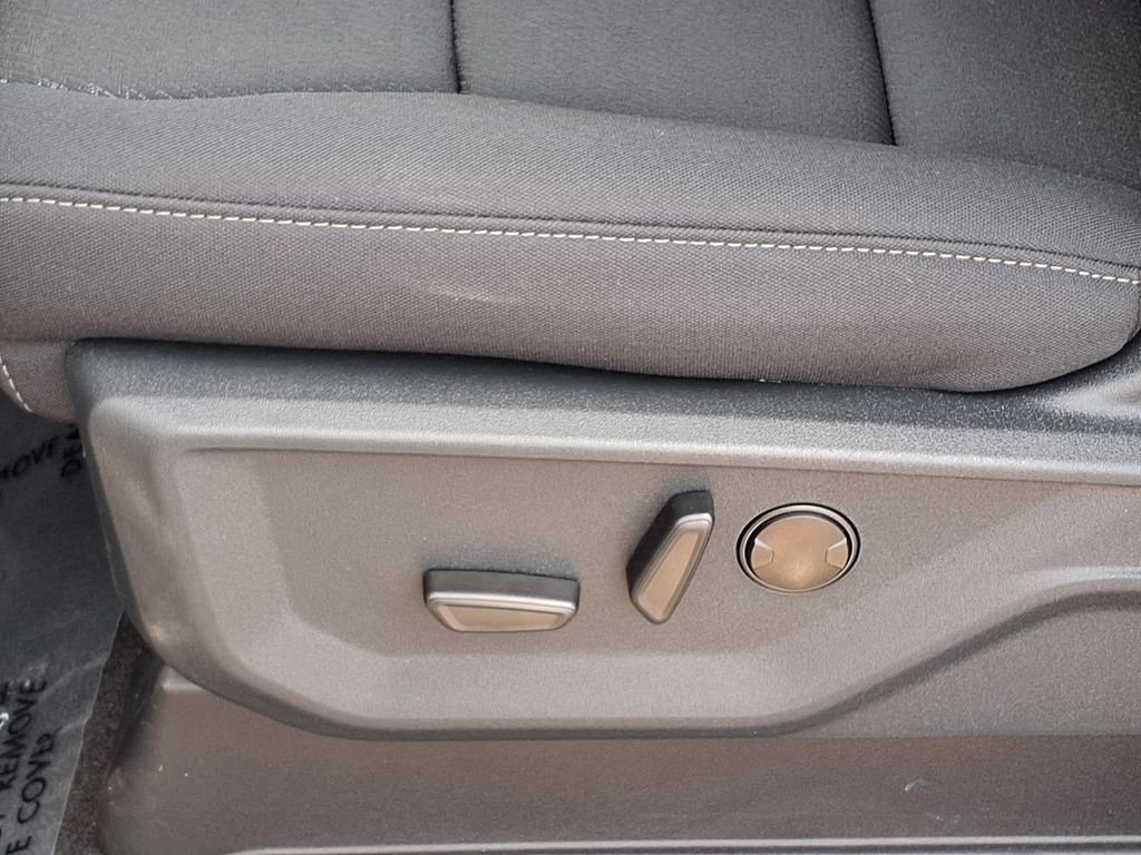 New 2026 Agate Black Metallic Ford XLT image 13