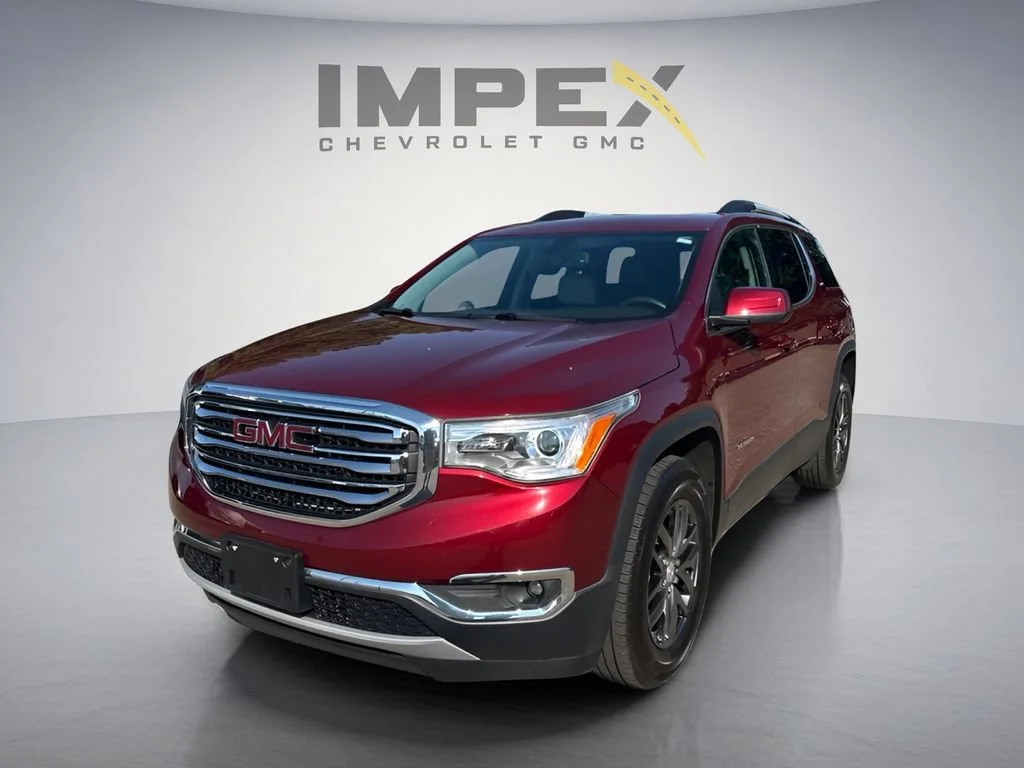 Used 2017 CRIMSON RED TINTCOAT GMC SLT image 1