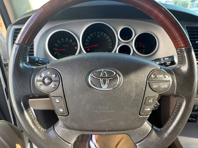 Used 2011 White Toyota Platinum image 13